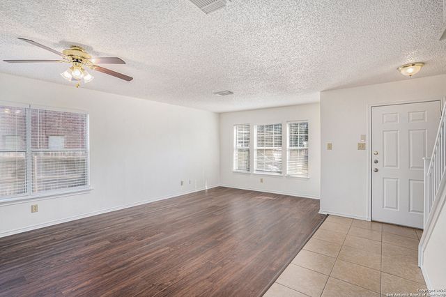 8302 Parry Path, Converse, TX 78109