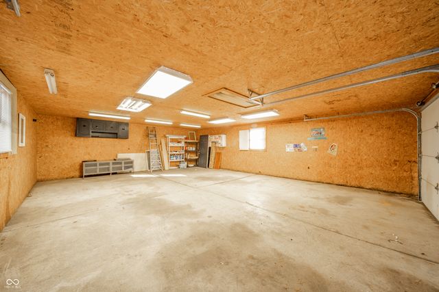 8581 N 300 W, Fortville, IN 46040