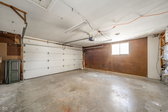 8581 N 300 W, Fortville, IN 46040