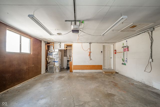 8581 N 300 W, Fortville, IN 46040