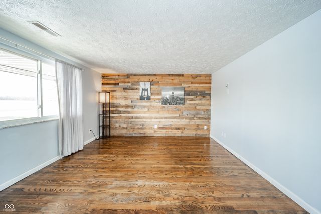 8581 N 300 W, Fortville, IN 46040