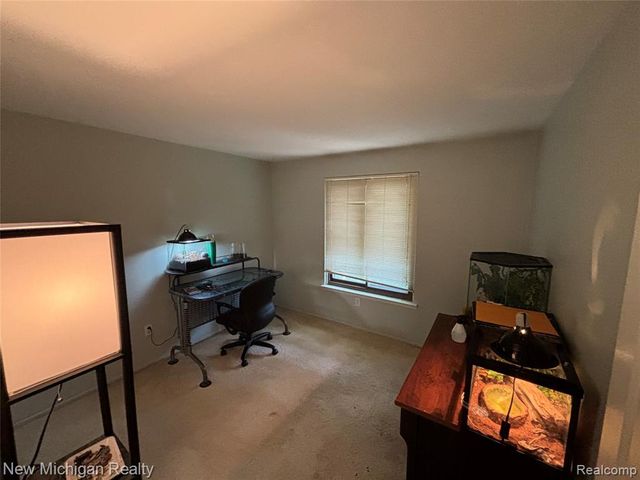 16974 Kingsbrooke Drive, Clinton Township, MI 48038