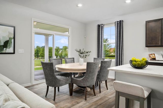 1302 Wake Robin Lane, Bartlett, IL 60103