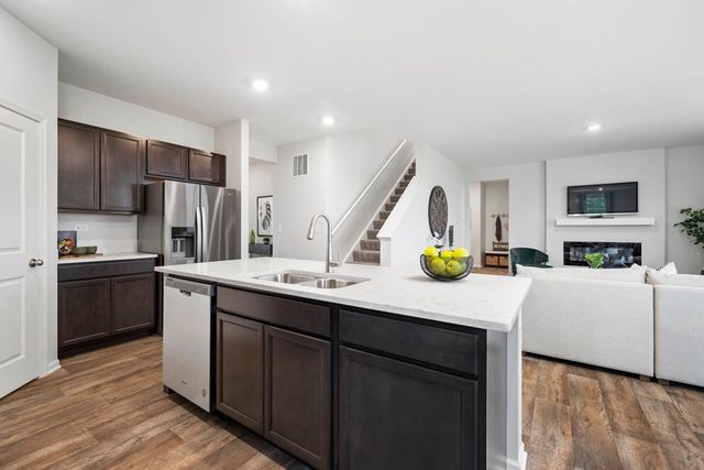1302 Wake Robin Lane, Bartlett, IL 60103