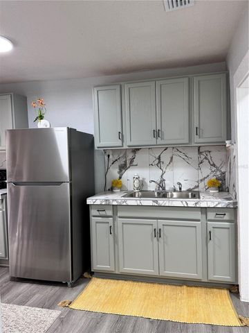 1040 RANDALL STREET, Orlando, FL 32805