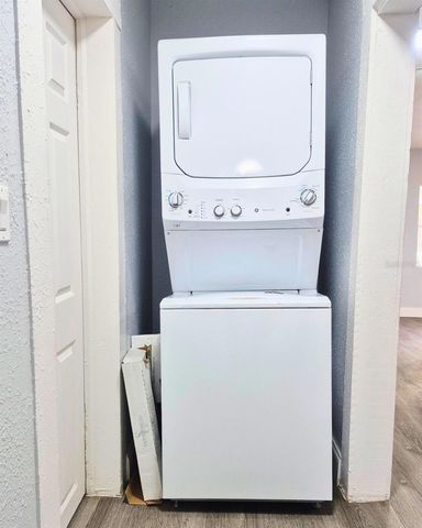 1040 RANDALL STREET, Orlando, FL 32805