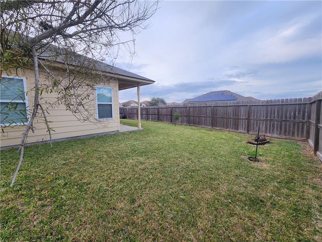 2602 Whirlwind St, Corpus Christi, TX 78414