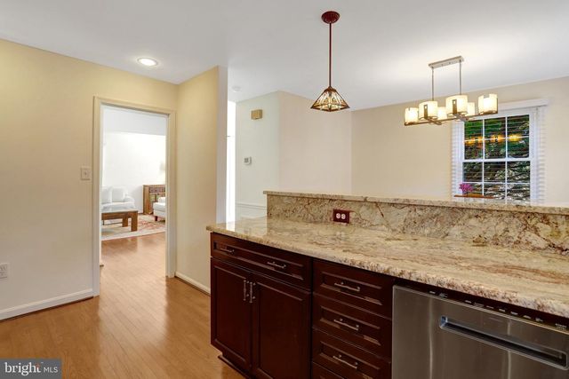 2660 CENTENNIAL CT, Alexandria, VA 22311