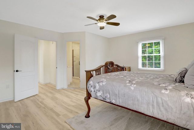 2660 CENTENNIAL CT, Alexandria, VA 22311