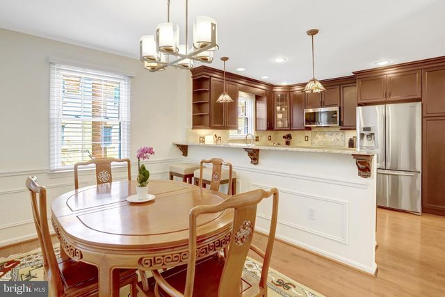 2660 CENTENNIAL CT, Alexandria, VA 22311