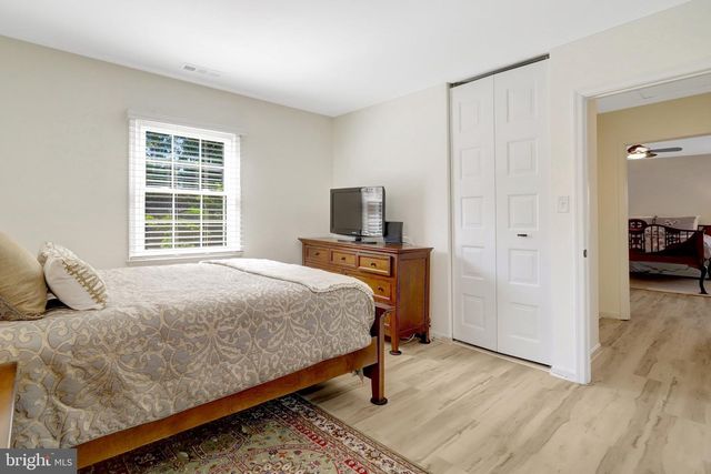 2660 CENTENNIAL CT, Alexandria, VA 22311