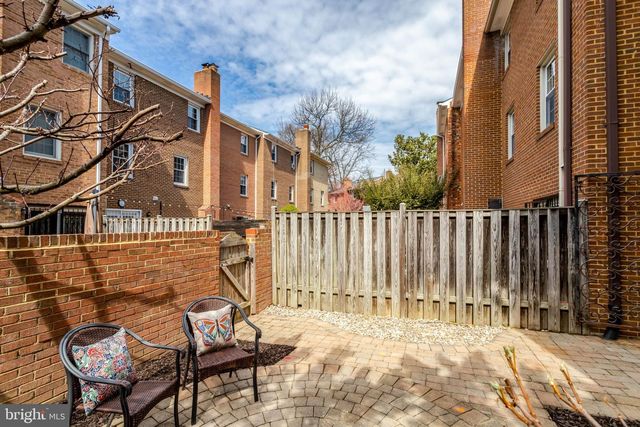 2660 CENTENNIAL CT, Alexandria, VA 22311