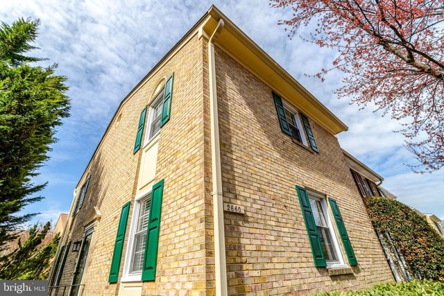 2660 CENTENNIAL CT, Alexandria, VA 22311