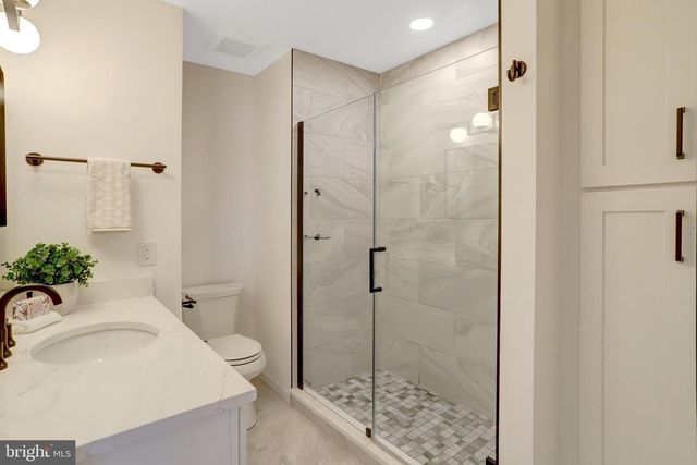 2660 CENTENNIAL CT, Alexandria, VA 22311