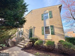 2660 CENTENNIAL CT, Alexandria, VA 22311