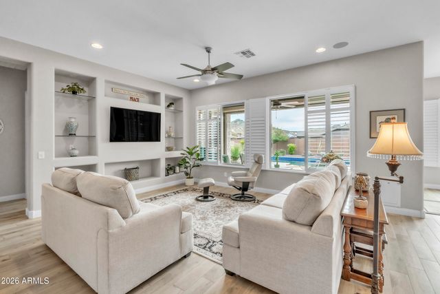 26801 N 11th Drive, Phoenix, AZ 85085