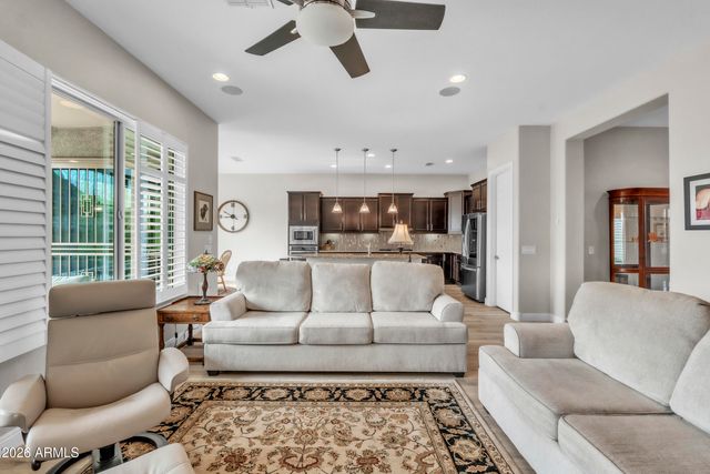 26801 N 11th Drive, Phoenix, AZ 85085