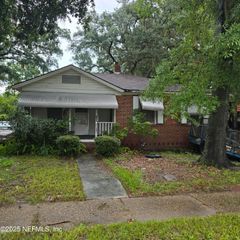 8135 PAUL JONES Drive, Jacksonville, FL 32208
