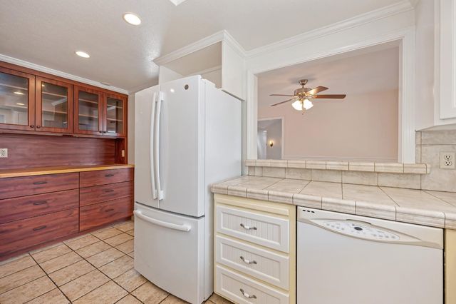 13894 Hemlock Dr, Penn Valley, CA 95946