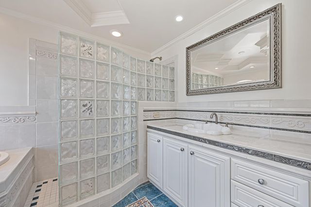 13894 Hemlock Dr, Penn Valley, CA 95946