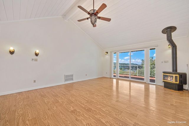 13894 Hemlock Dr, Penn Valley, CA 95946