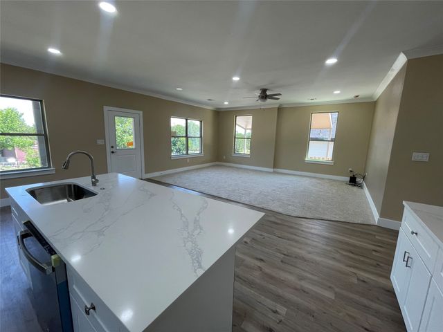 4313 Mountain Hollow Drive, Granbury, TX 76048