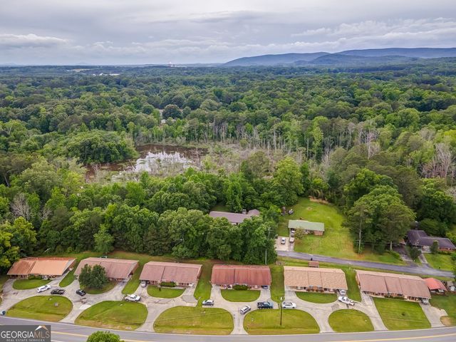 141 B Woods Road, Rome, GA 30161
