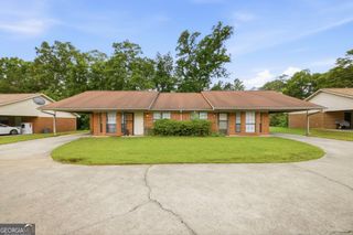141 B Woods Road, Rome, GA 30161