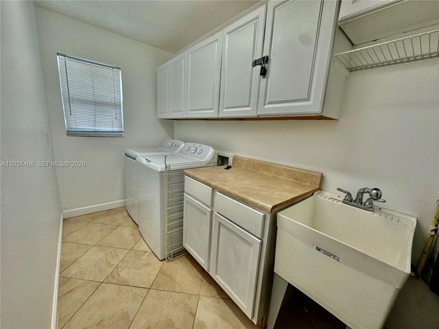 2901 NW 9th Ter, Wilton Manors, FL 33311