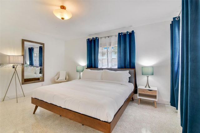 2901 NW 9th Ter, Wilton Manors, FL 33311