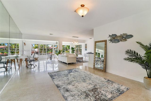 2901 NW 9th Ter, Wilton Manors, FL 33311