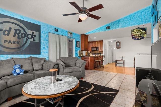 8619 WHITE ROSE DRIVE, Orlando, FL 32818