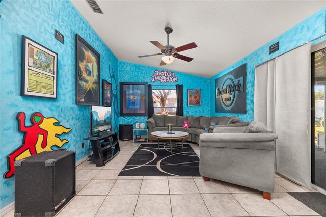 8619 WHITE ROSE DRIVE, Orlando, FL 32818