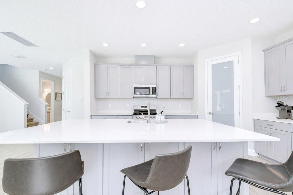 Image 12 of property listing at 14733 GALLOP RUN DRIVE, Lithia, FL 33547