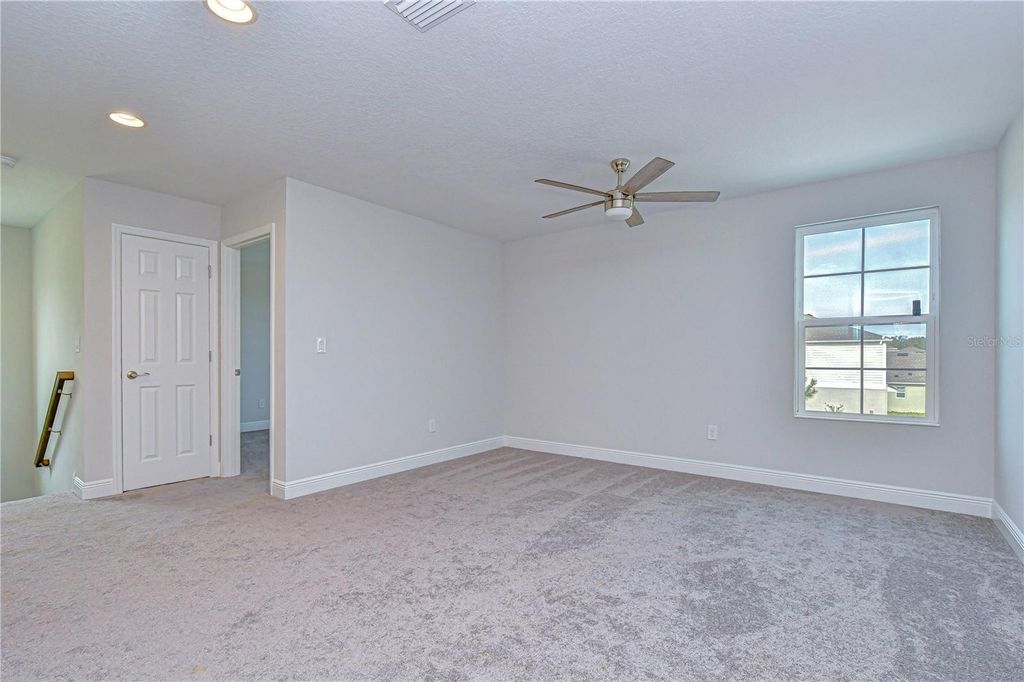 Image 17 of property listing at 14733 GALLOP RUN DRIVE, Lithia, FL 33547