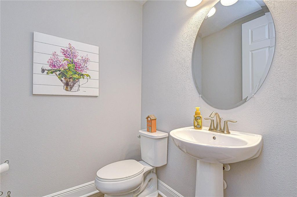 Image 8 of property listing at 14733 GALLOP RUN DRIVE, Lithia, FL 33547