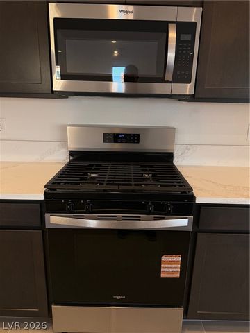 7706 WHISTLEBECK Avenue, Las Vegas, NV 89113