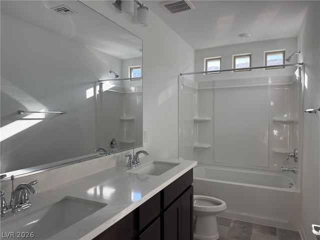 7706 WHISTLEBECK Avenue, Las Vegas, NV 89113