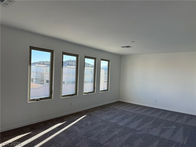 7706 WHISTLEBECK Avenue, Las Vegas, NV 89113