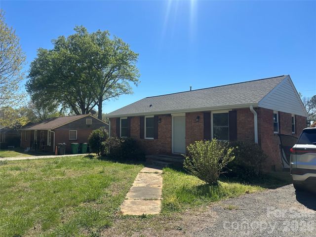 509 Skipwith Place, Charlotte, NC 28217