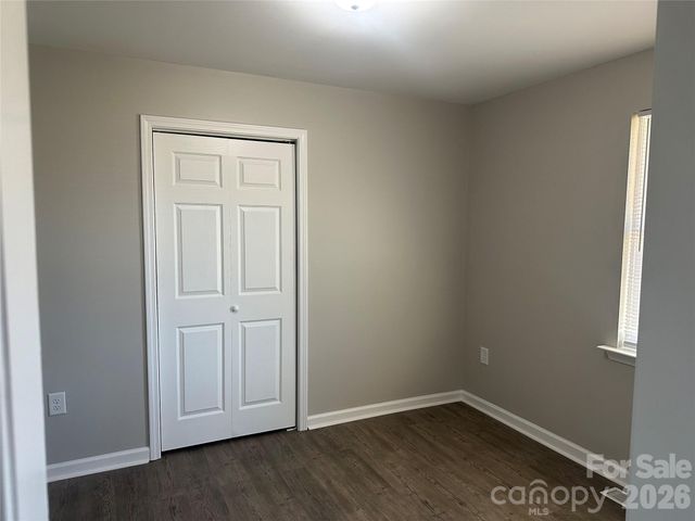 509 Skipwith Place, Charlotte, NC 28217