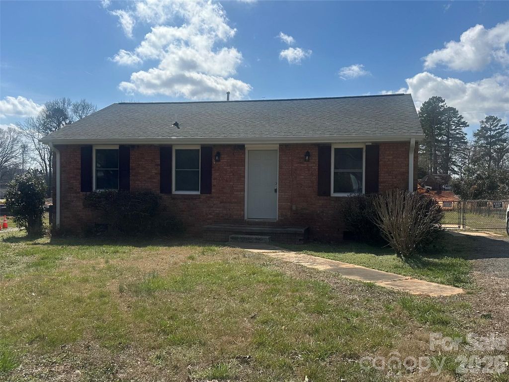 509 Skipwith Place, Charlotte, NC 28217