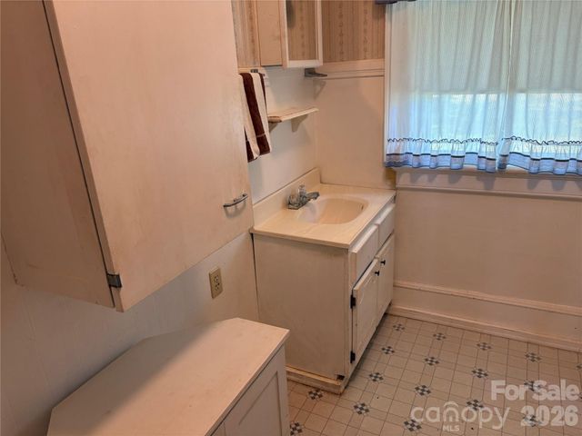 114 Hampton Street, Chester, SC 29706