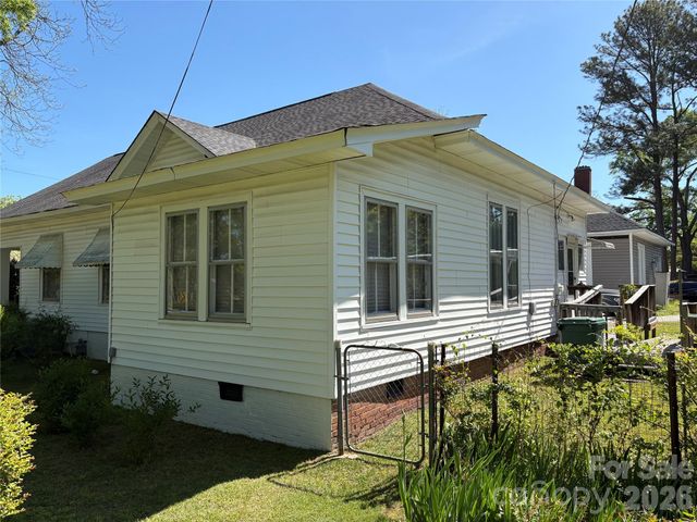 114 Hampton Street, Chester, SC 29706