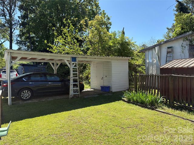 114 Hampton Street, Chester, SC 29706