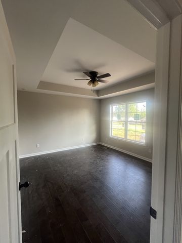 398 N Harris Rd, Portland, TN 37148