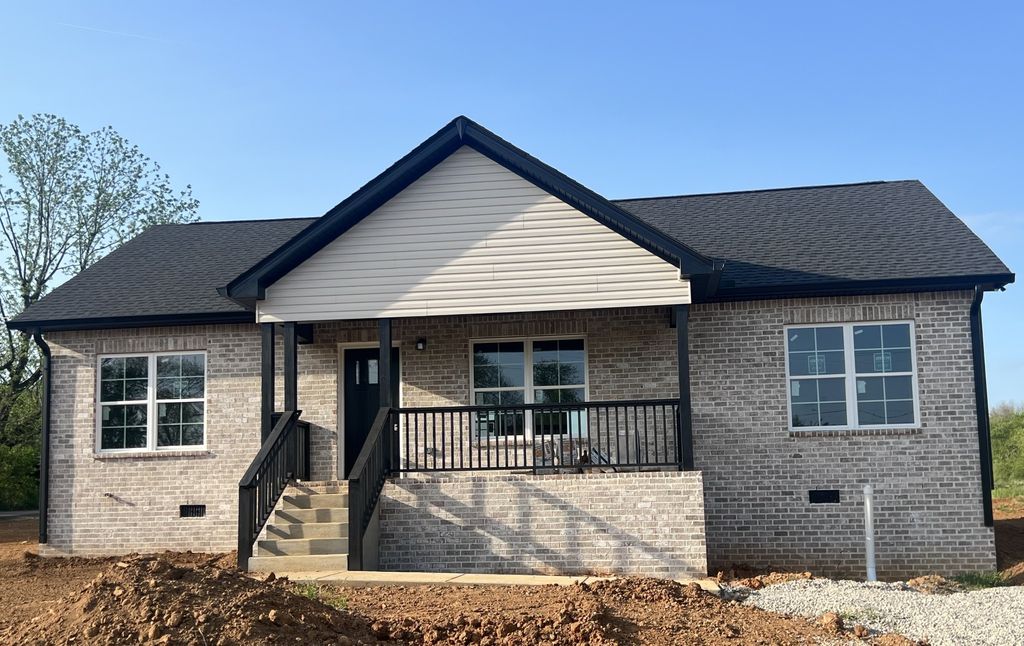 398 N Harris Rd, Portland, TN 37148