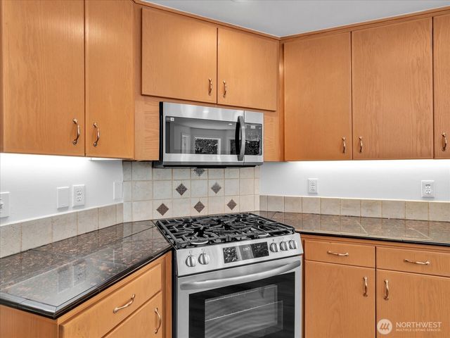 3851 Ambleside Lane NE, Bremerton, WA 98311