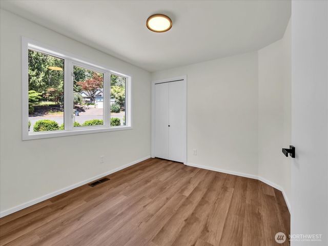 3851 Ambleside Lane NE, Bremerton, WA 98311