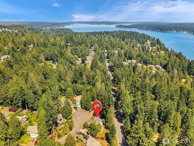 3851 Ambleside Lane NE, Bremerton, WA 98311
